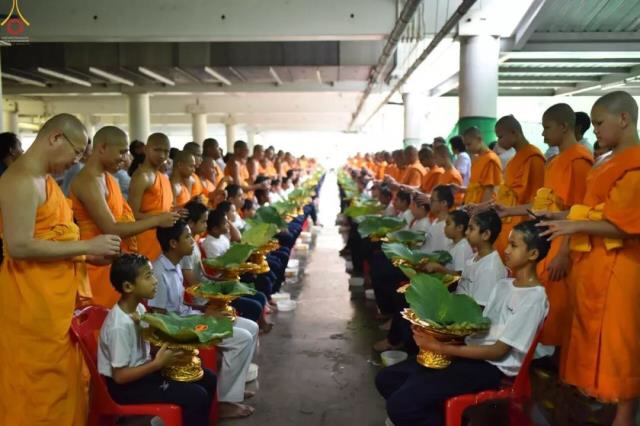 10.000 trẻ em Thái Lan xuất gia gieo duyên