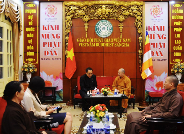 Tiếp đón Đại sứ Thái Lan tại Trụ sở Trung ương Giáo hội