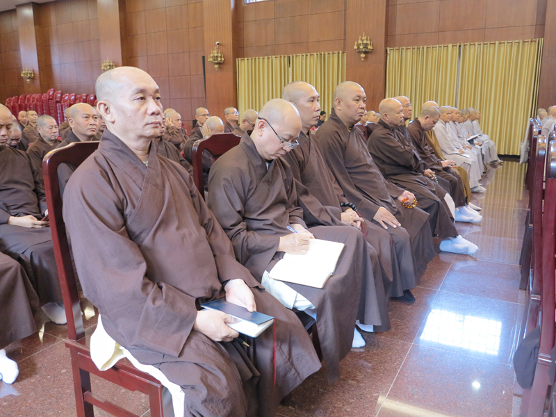 Tp. HCM: Thảo luận chuyên đề cách quản lý Tăng Ni và tự viện.