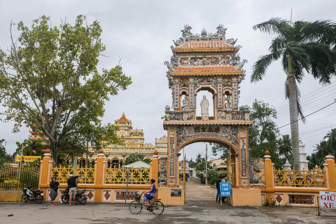 Ngôi chùa hơn 150 tuổi mang nét kiến trúc Á - Âu ở Tiền Giang