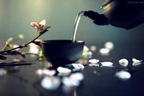 Đói Ăn, Mệt Ngủ
