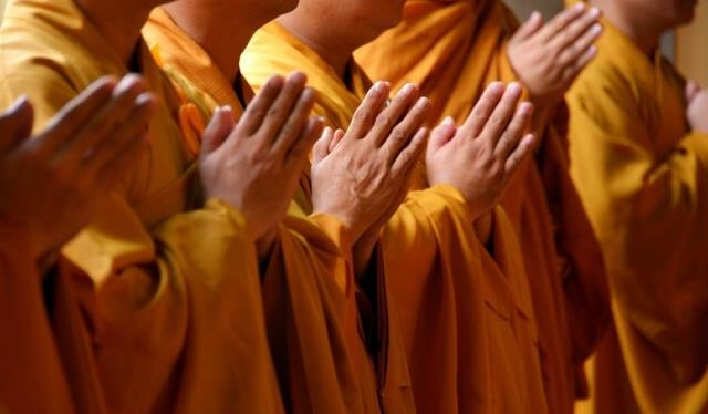 Tỳ-kheo mê ngủ bị Thiên thần nhắc nhở
