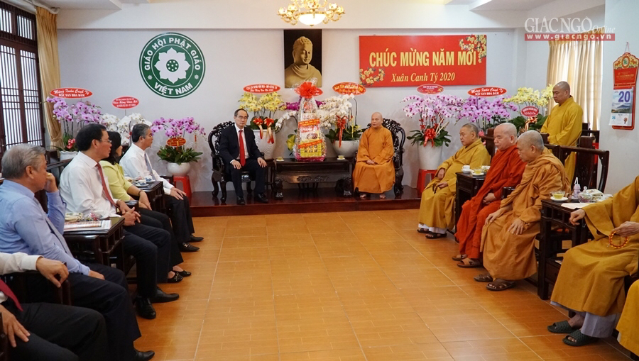 Lãnh đạo TP.HCM chúc Tết chư tôn đức Giáo hội