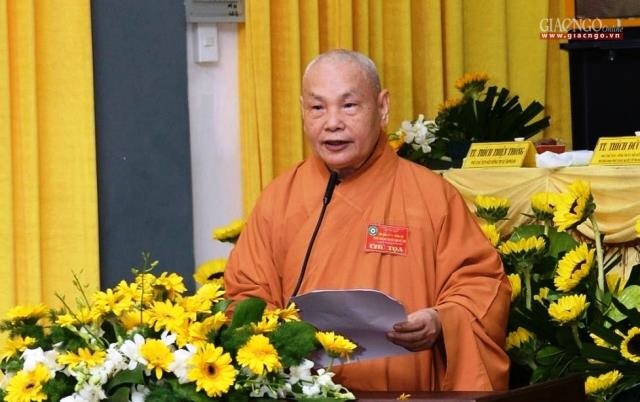 Hòa thượng Chủ tịch yêu cầu tạm dừng các lễ hội, khóa tu đông người