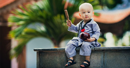 Không cười chê bất cứ ai