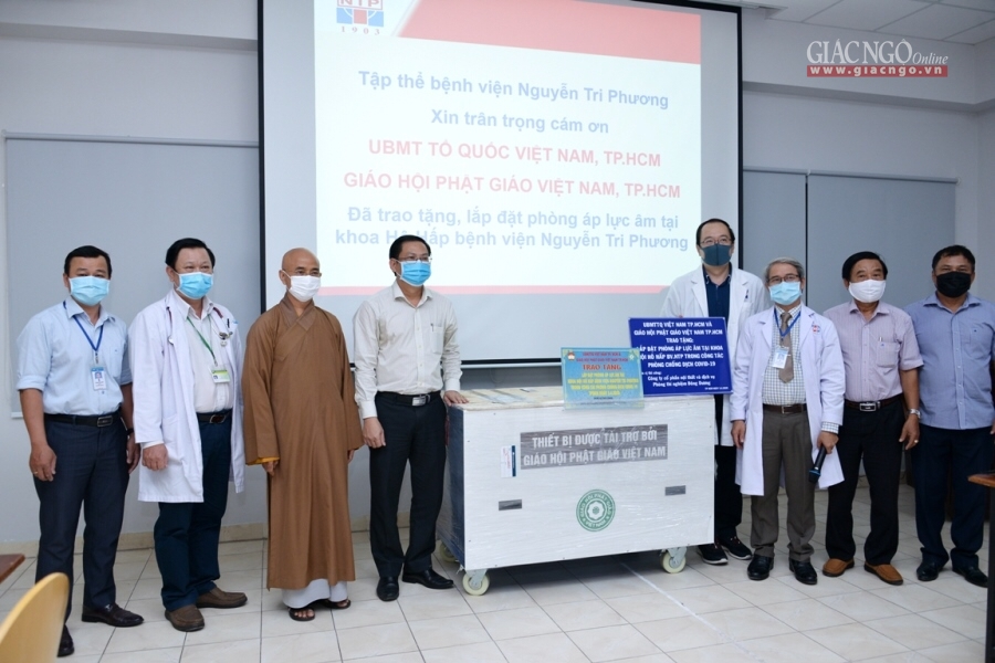 GHPGVN TP.HCM tặng phòng áp lực âm điều trị Covid-19