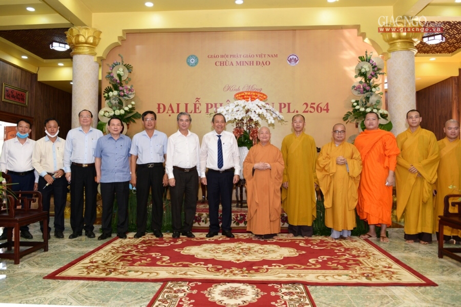 Phó Thủ tướng Thường trực thăm HT.Thích Thiện Nhơn