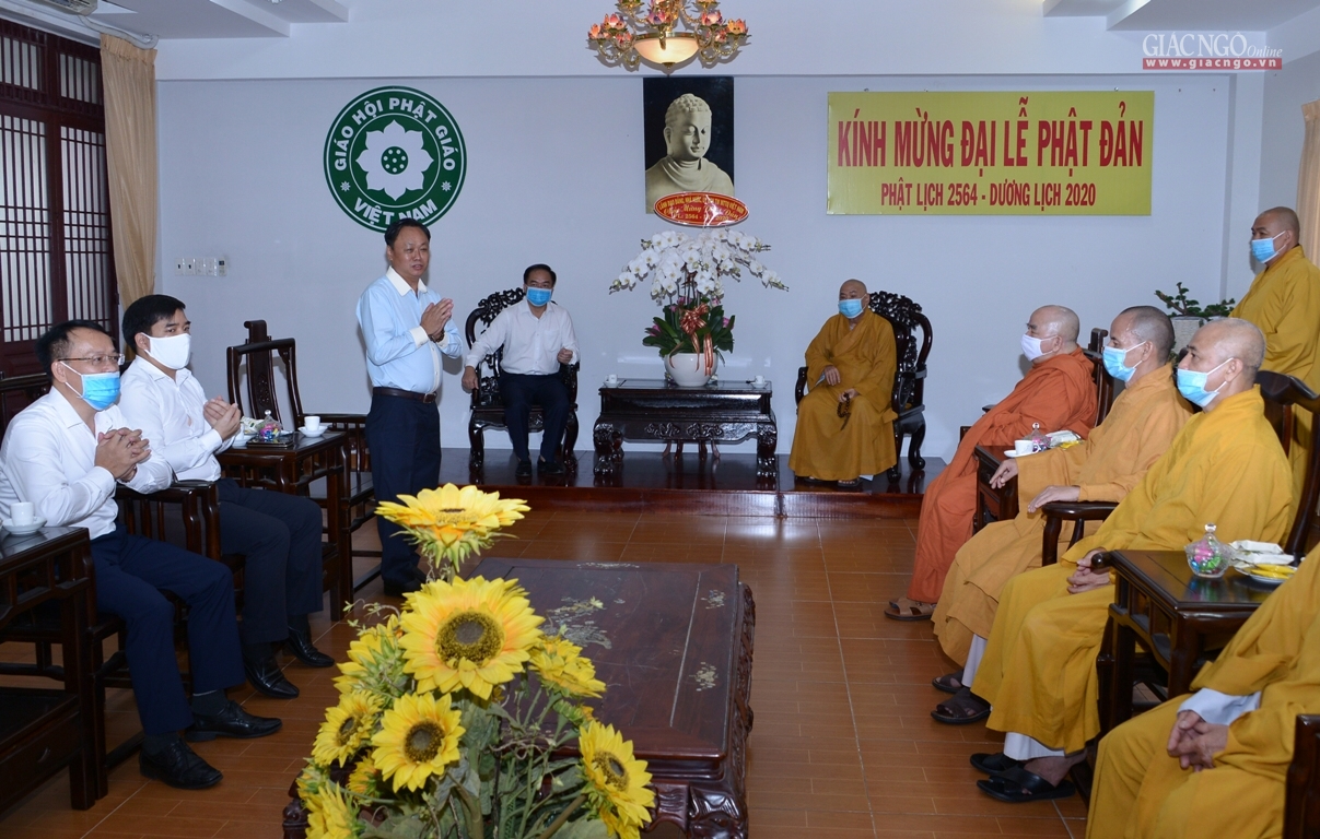 Lãnh đạo Ban Tôn giáo Chính phủ chúc mừng Phật đản