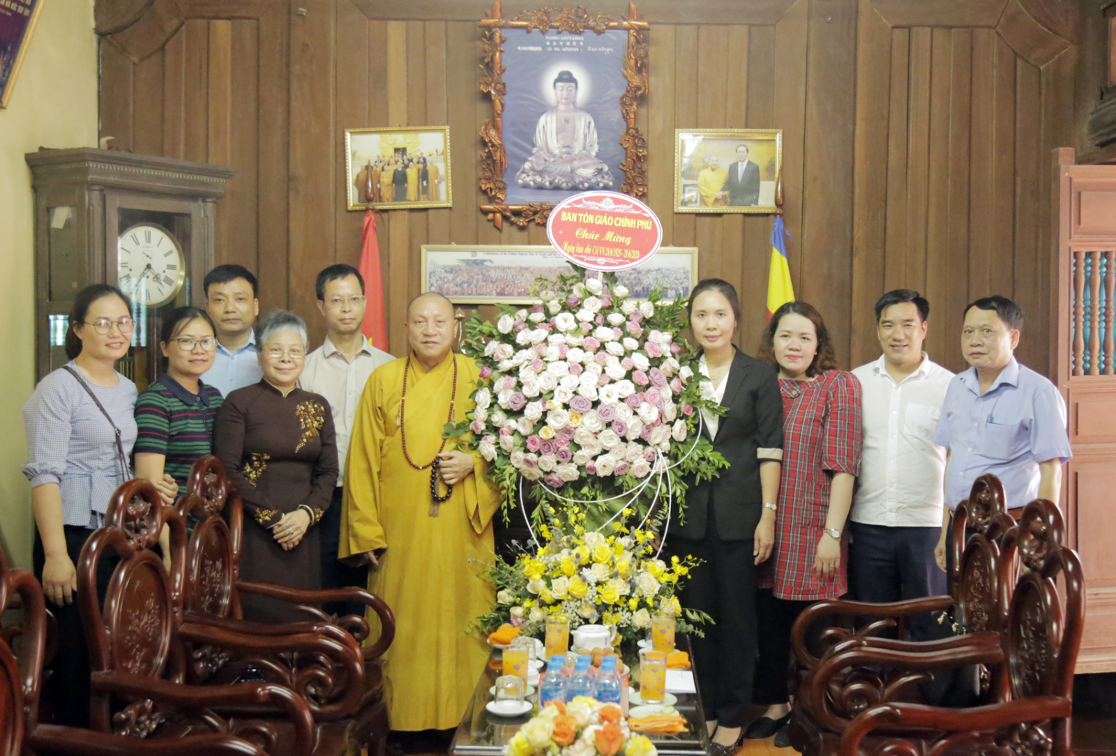 Ban Tôn giáo Chính phủ đến thăm và chúc mừng HT. Thích Gia Quang nhân ngày Báo chí Cách Mạng Việt Nam