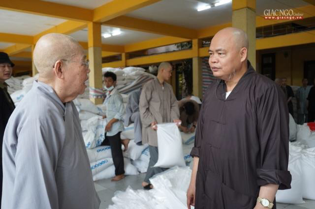 Tối nay 17-10, đoàn cứu trợ Phật giáo TP.HCM khởi hành về miền Trung