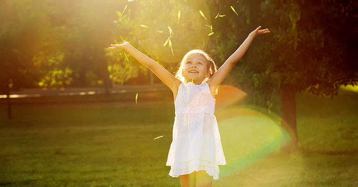 Khi mỉm cười, khi từ bi, khi thiện lành, bình yên sẽ đến