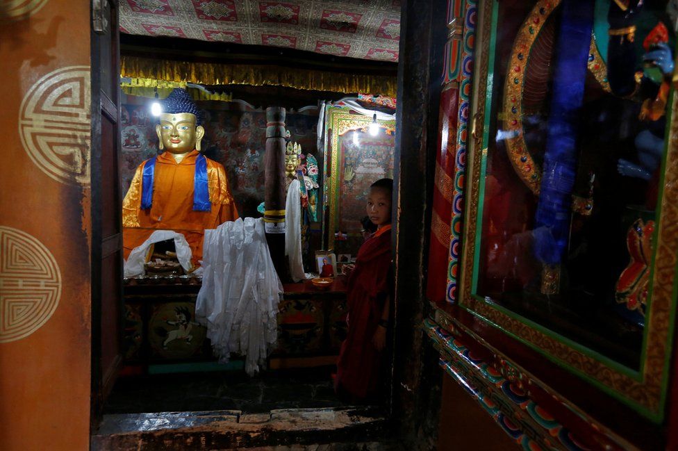 Các chú tiểu ở Himalaya