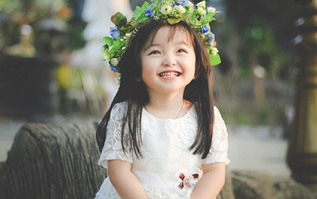 Keo kiệt với bản thân nhưng không tiếc tiền với người khác