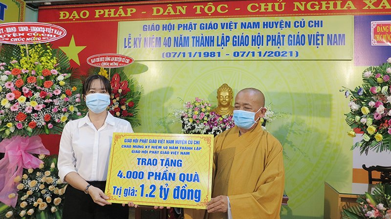 Tp. HCM: H. Củ Chi, Chùa Hạnh Đức đồng hành chương trình "Hạt gạo từ bi"