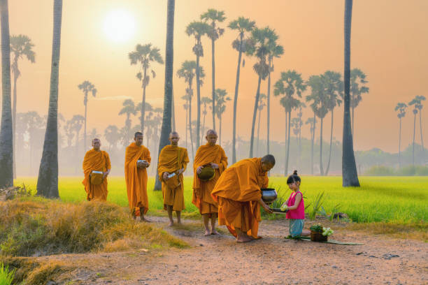 Cho và nhận đều thanh tịnh, phước đức mới đủ đầy