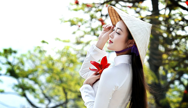 Đẹp nết thì sẽ đẹp người