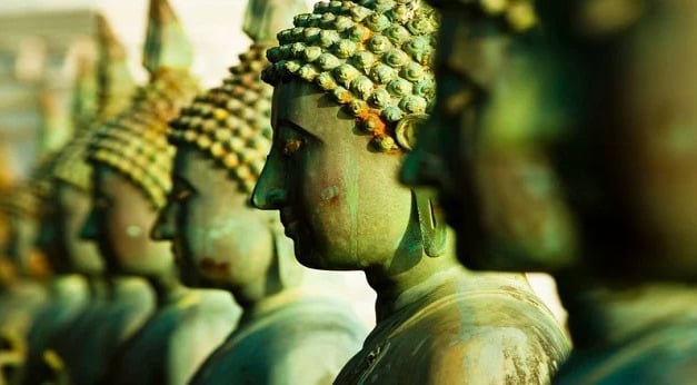 Muốn làm người vui vẻ, đâu đơn giản chỉ cười