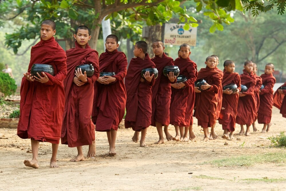 Tàm quý là thiện pháp quý báu bảo vệ cho người cho đời