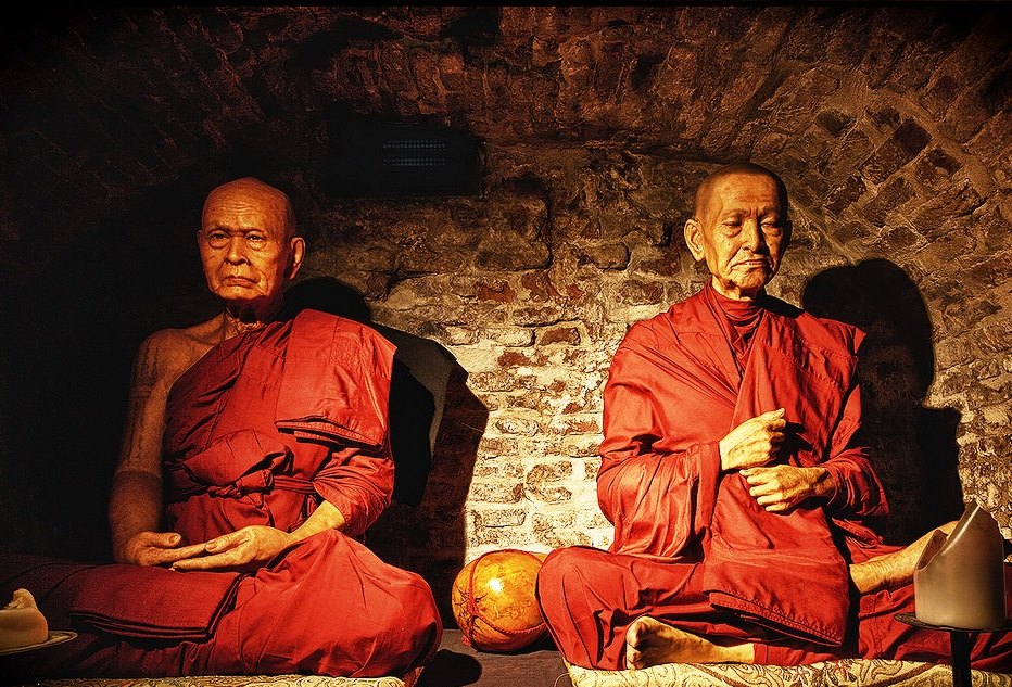 Hóa giải oán thù