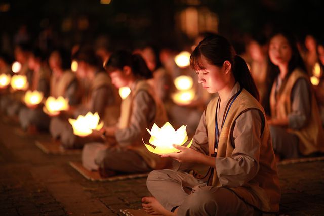 Hãy bước từng bước chân dũng mãnh