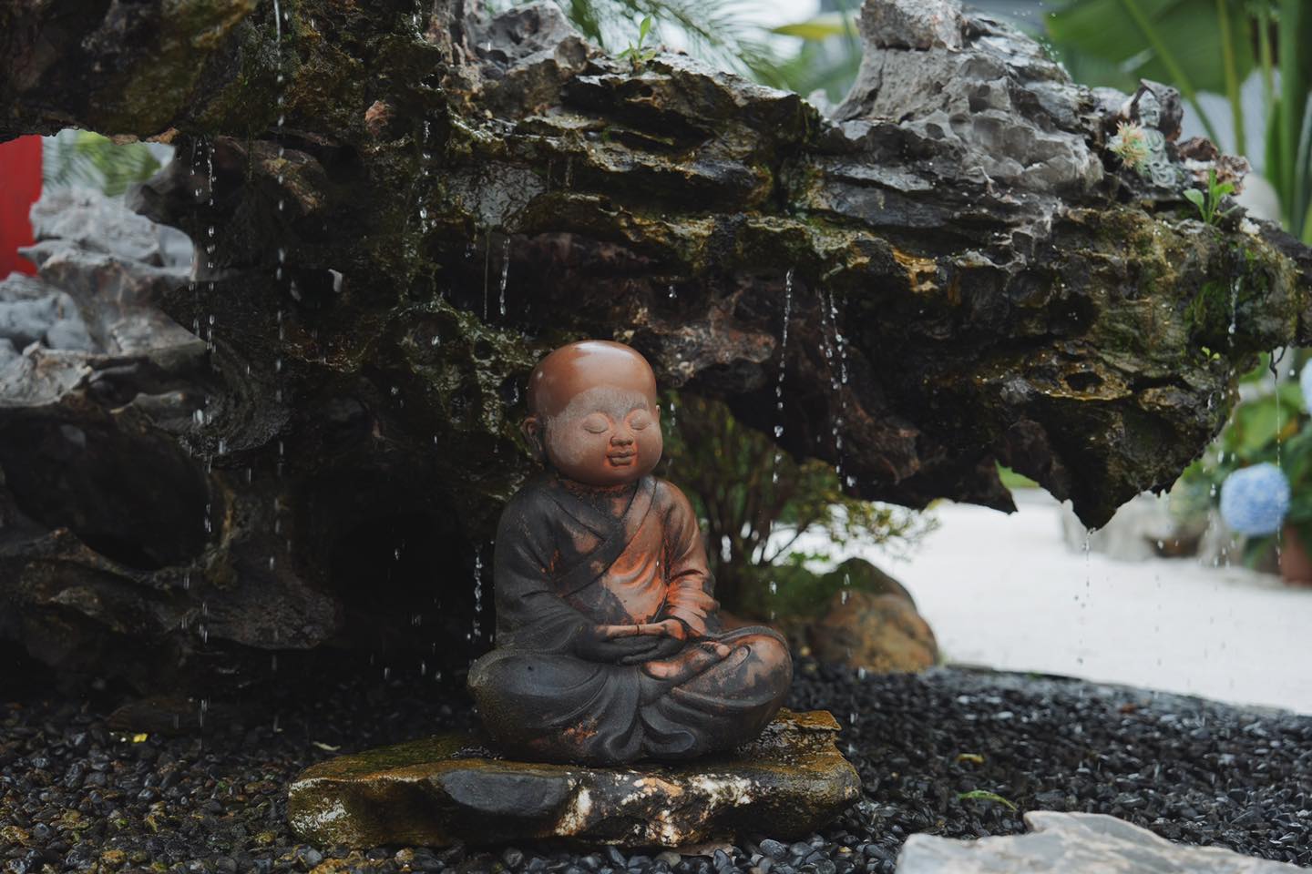 Tâm thiếu khổ hơn tâm đủ