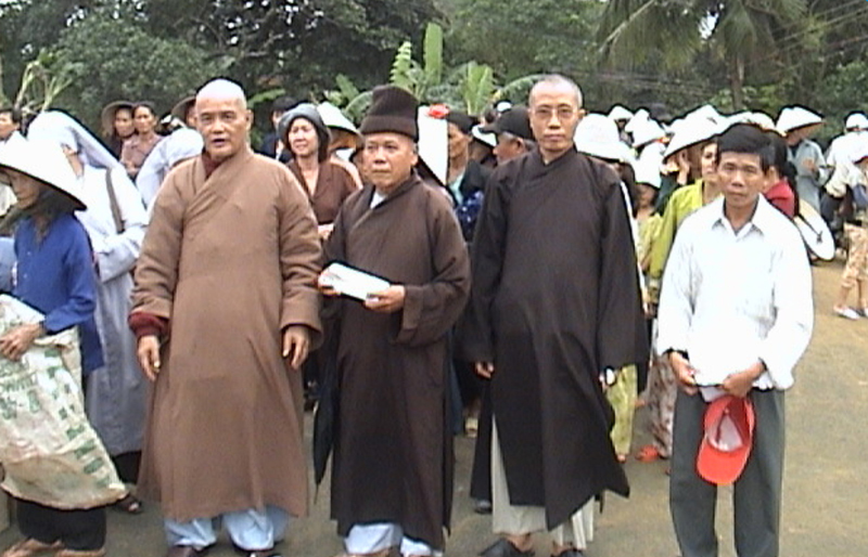 BUU DA MIEN TRUNG1