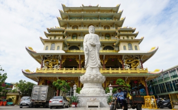 Ngôi chùa có chánh điện cao nhất Việt Nam ở Sài Gòn