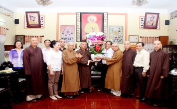 Ủy Ban MTTQVN Q.10 chúc mừng kỷ niệm 35 năm Thành Lập GHPGVN
