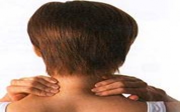 Cách massage vai và cổ giúp giảm chóng mặt