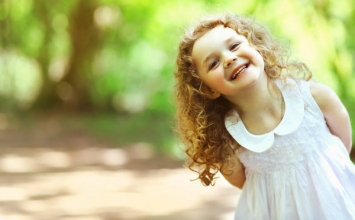Mỉm cười và đối diện, cuộc đời sẽ an yên..