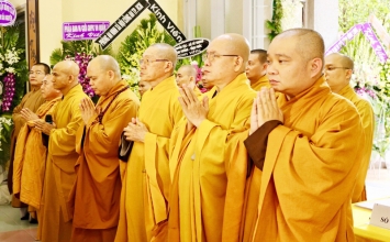 Tp. HCM: Ban Trị Sự viếng tang Ni trưởng Thích Nữ Trí Hải