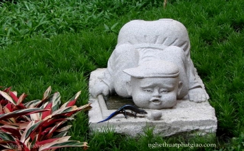 Tình ái và dục vọng là tảng đá buộc chân người tu đạo 