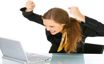 Đối diện với sân giận
