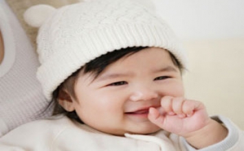 Hai vợ chồng và con lừa