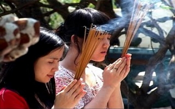 Người đi chùa thông minh