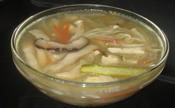 Ấm lòng món súp chua cay 