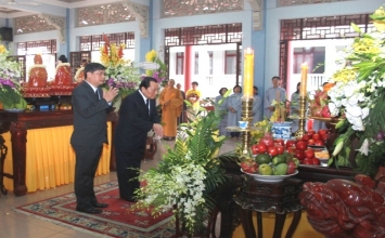 Các cơ quan Trung ương, TP.HCM kính viếng Đại lão HT.Thích Từ Nhơn